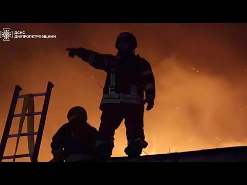 Attacco di droni russi a Dnipro: feriti e danni agli edifici