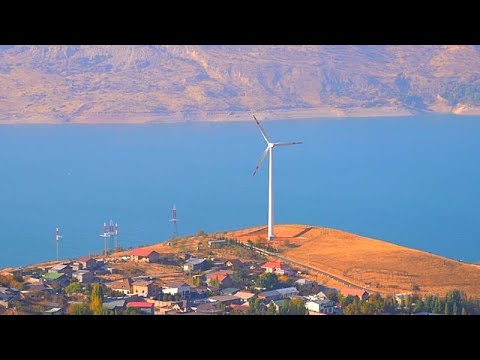 L’Uzbekistan va avanti, rispettando gli impegni per l’espansione delle energie rinnovabili