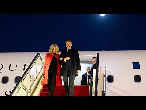 Macron accolto in Cina per colloqui con Xi Jinping su commercio e guerra in Ucraina