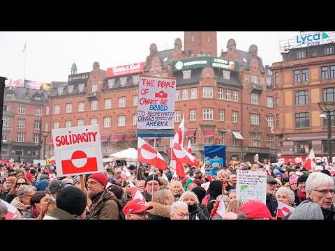 A Copenaghen protesta per la Groenlandia: Trump punta al controllo USA