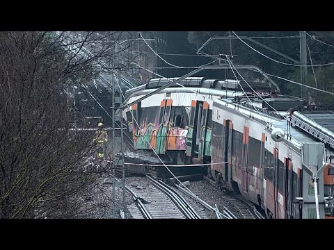 Incidente ferroviario vicino a Barcellona: squadre di emergenza sul posto
