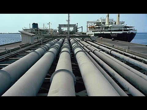 Guerra in Medio Oriente: deciso uso delle riserve di petrolio, colpite navi nello Stretto di Hormuz