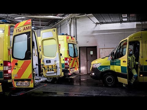 Belgio, treno travolge scuolabus: quattro morti. Il passaggio a livello era chiuso, dice il ministro
