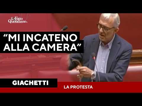 Giachetti si incatena alla Camera: “Qui finché non si sblocca Vigilanza Rai”