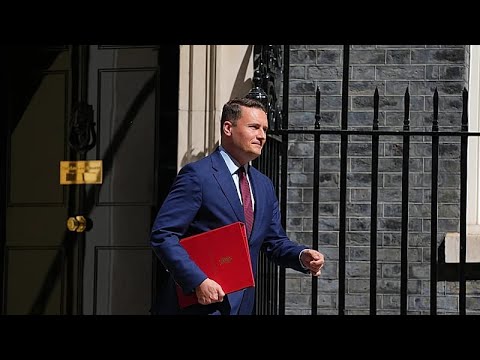 Si dimette il ministro della Sanità britannico: Wes Streeting dice di avere perso fiducia in Starmer
