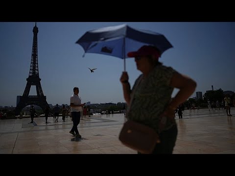 Francia, ondata di caldo verso i 40 gradi: turisti costretti a cambiare abitudini