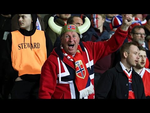 Il Parlamento norvegese fa la “Viking row” per sostenere la squadra ai Mondiali