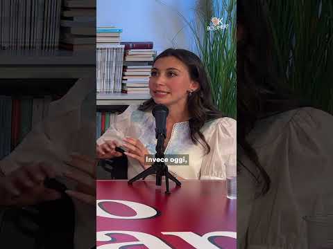 VERA INFORMAZIONE O VITTIME DELL’ALGORITMO? ESMERALDA MORETTI A OK BOOMER? #news #shorts