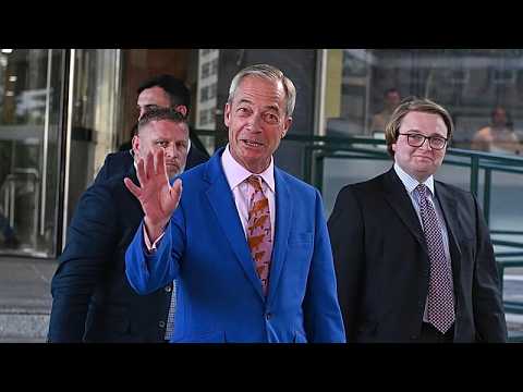 Farage vince il seggio suppletivo nel Regno Unito e torna in parlamento