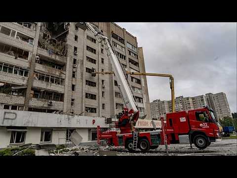 Guerra in Ucraina, 13 morti e 90 feriti: Mosca intensifica i bombardamenti notturni sulle città